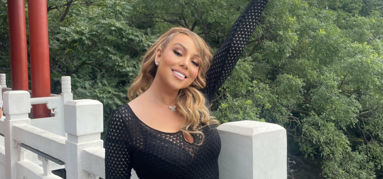 Mariah Carey disfruta de la Gran Muralla China como una turista más